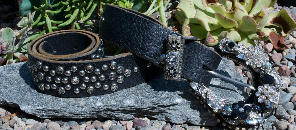 "Vintage Black Buckle & Belt - Small" - Elusive Cowgirl Boutique