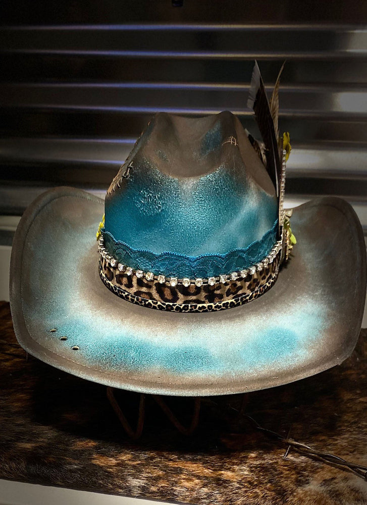 Classic Cowgirl - Distressed Hat