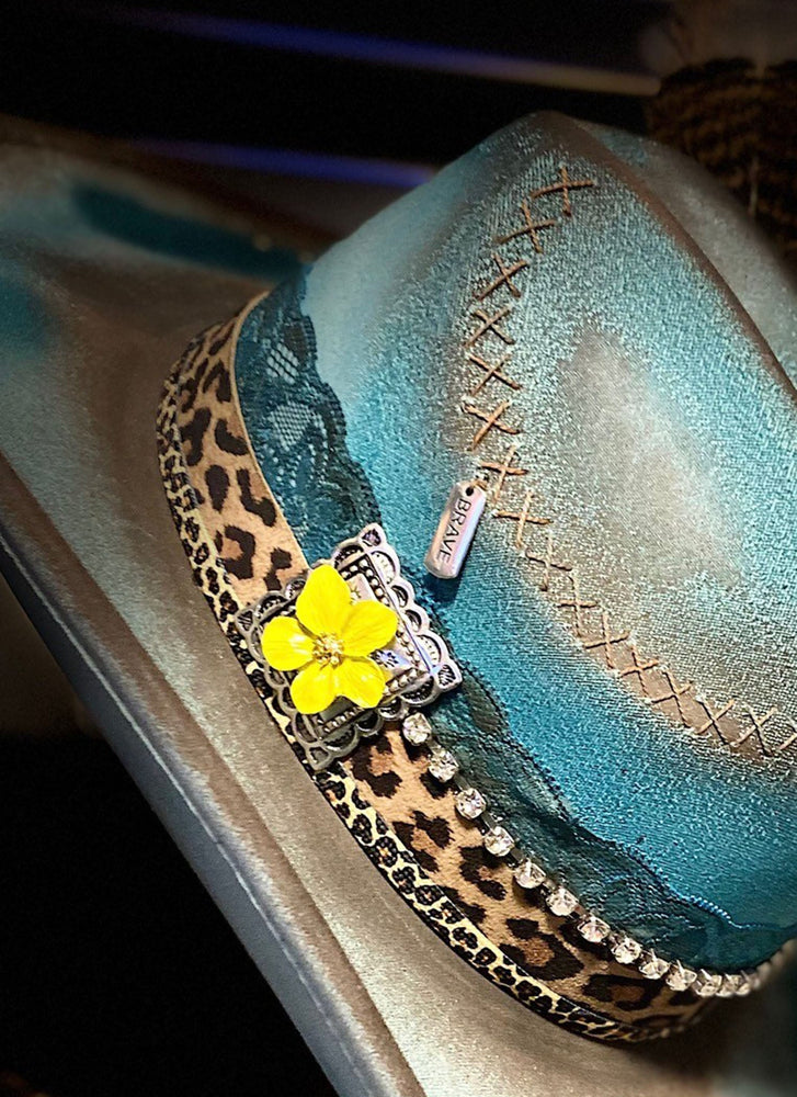Classic Cowgirl - Distressed Hat