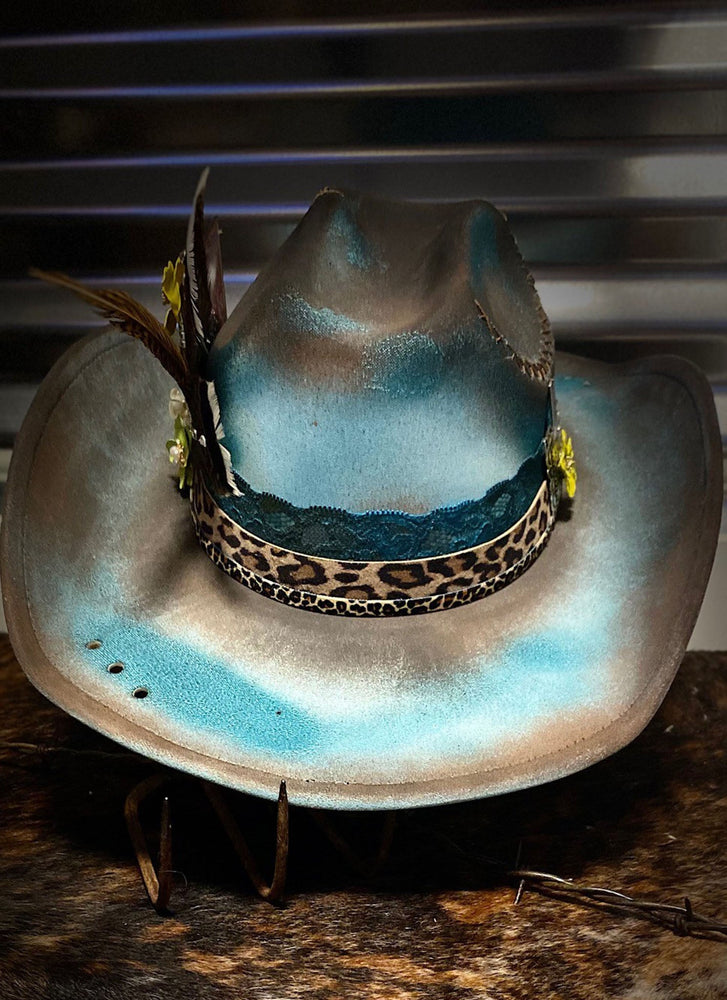 Classic Cowgirl - Distressed Hat