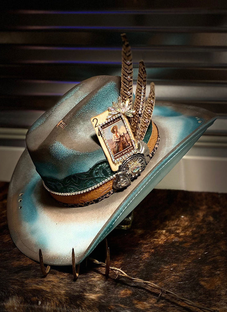 Classic Cowgirl - Distressed Hat